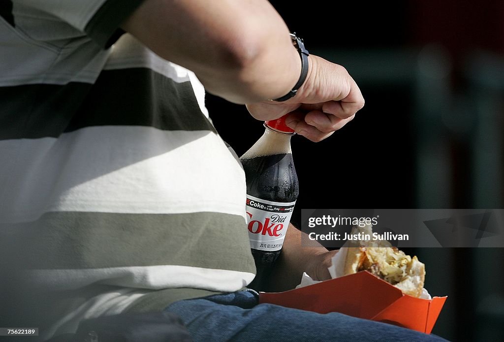 Diet Sodas May Create Same Heart Attack Risk As Regular Sodas