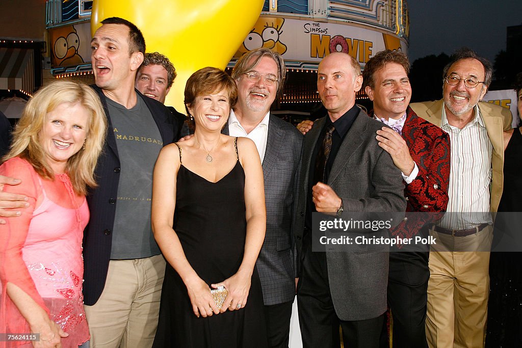 The Cast And Crew Of The Simpsons Arrive To The Simpsons Movie the-cast-and-crew-of-the-simpsons-arrive-to-the-simpsons-movie
