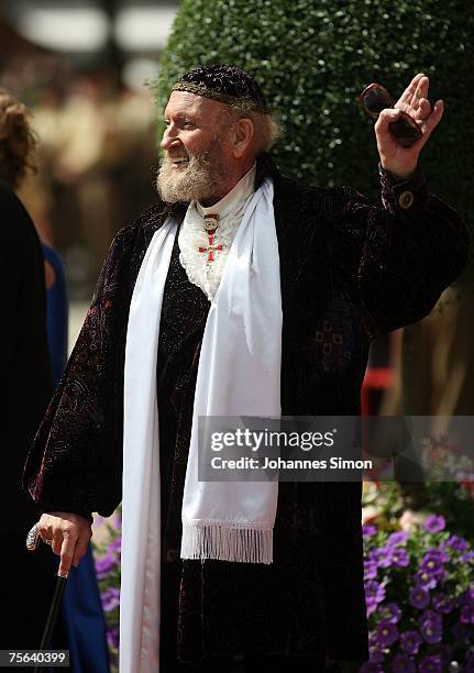 Singer Ivan Rebroff arrives for the premiere of the Richard Wagner festival on July 25, 2007 in Bayreuth, Germany.