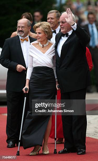 Former German President Roman Herzog and his wife Alexandra Freifrau von Berlichingen arrives for the premiere of the Richard Wagner festival on July...