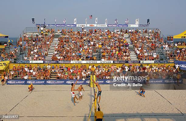 General view of the men's finals between Mike Lambert and Stein Metzger against Todd Rogers and Phil Dalhausser in the AVP Seaside Heights Open at...