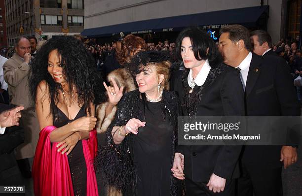 Singer Diana Ross, actress Elizabeth Taylor and singer Michael Jackson attend the wedding of Liza Minnelli to producer David Gest at Marble...