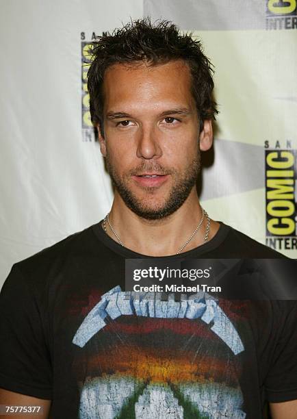 Dane Cook Smiling 307 Dane Cook Day Stock Photos, High-Res Pictures, and Images - Getty ...
