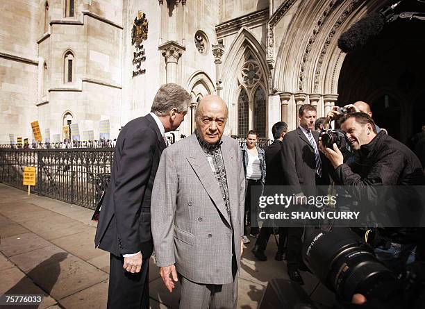 London, UNITED KINGDOM: Harrods department store owner, Mohamed Al Fayed, arrives at the London High Court, 27 July 2007, for the preliminary hearing...