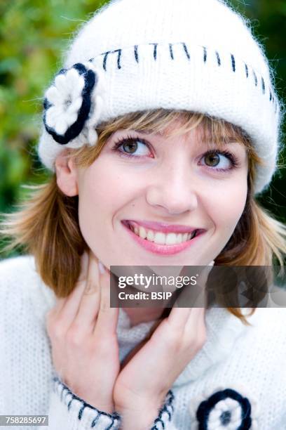 woman palpating lymph node - ganglion stock pictures, royalty-free photos & images