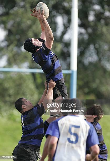 All Blacks lock Ali Williams of Ponsonby wins lineout ball during the Premier One rugby match between Ponsonby and University at Colin Maiden Park...