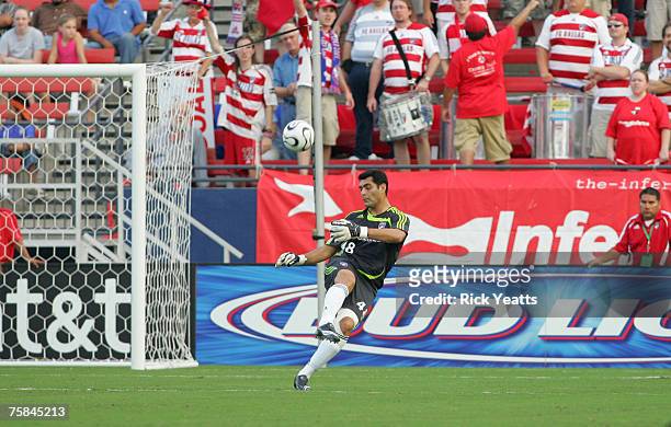 Dallas goalkeeper Diario Sala during the FC Dallas against the CF Pachuca on July 28, 2007 at in Frisco, TX. Rick Yeatts/MLS/WireImage