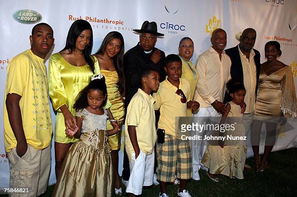 Simmons Family attends the 8th Annual Art For Life "Not So Mellow Yellow" - Auction July 28th, 2007 in East Hampton, New York.