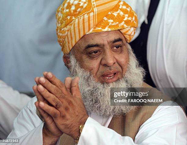 Mah Roona Fazal 40 Abu Farooq Stock Photos, High-Res Pictures, and Images - Getty Images