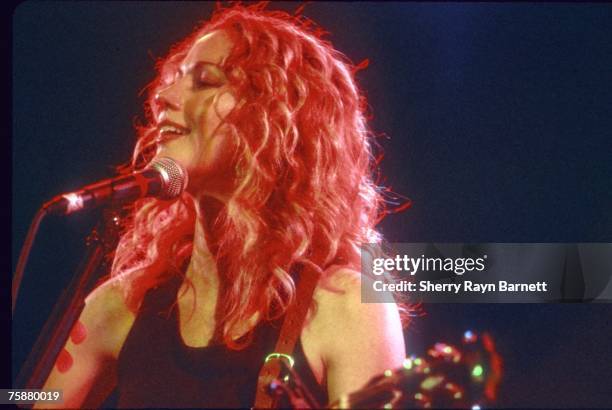 Alternative country singer Allison Moorer performs at the Roxy in West Hollywood, California circa 2000.