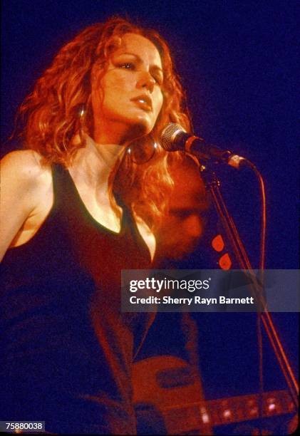 Alternative country singer Allison Moorer performs at the Roxy in West Hollywood, California circa 2000.