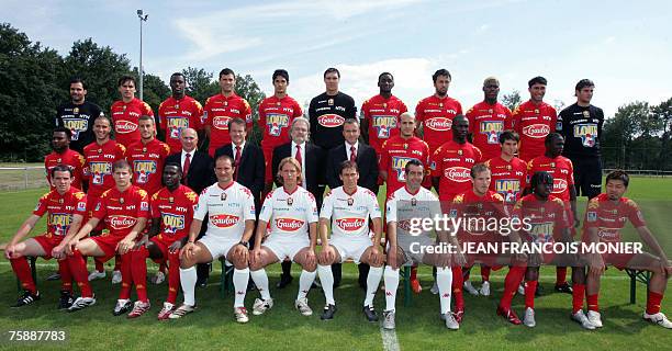 Le Mans Union Club 72 Football team players pose at the Pincenardiere stadium in Le Mans, 31 July 2007, during the presentation of the MUC 72 for the...
