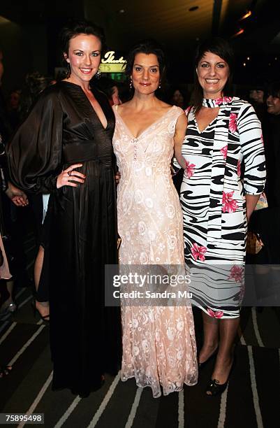 Michelle Langstone, Sarah Wiseman and Imogene Johnson arrive at the Air New Zealand Screen Awards at Sky City Theatre on August 01, 2007 in Auckland,...