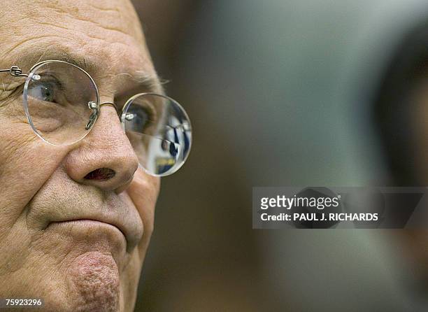 Former US Secretary of Defense Donald Rumsfeld testifies before the US House of Representatives Committee on Oversight and Government Reform 01...