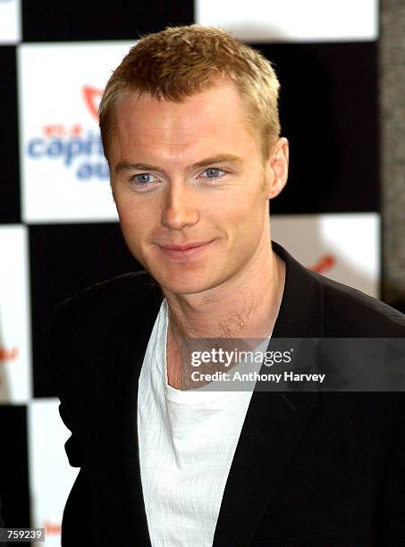Singer Ronan 74 The Capital Radio Awards 2002 Stock Photos, High-Res Pictures, and ...
