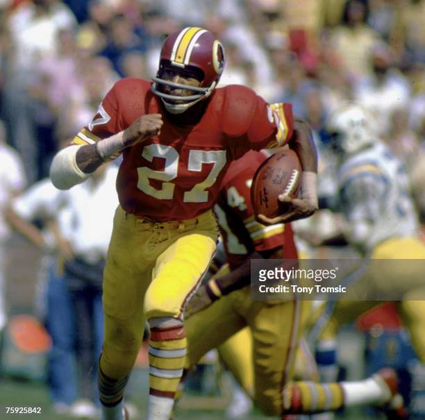 Washington Redskins Hall of Fame cornerback Ken Houston returns an interception during a 38-0 victory over the San Diego Chargers on September 16,...