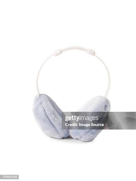 earmuffs - orejeras fotografías e imágenes de stock