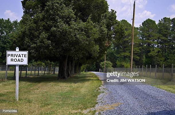 Sign posted on Fuller Road which leads to US Vice President Dick Cheney's home in St. Michaels, Maryland, 01 August, 2007. St. Michaels is where US...