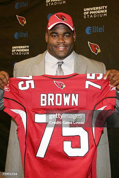 Arizona Cardinals first round draft pick offensive tackle Levi Brown addresses the media at the Cardinals training facility in Tempe, Arizona, April...