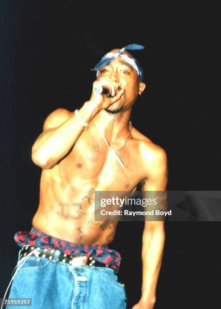 Dob Rapper 2,828 Tupac Shakur Photos & High Res Pictures - Getty Images