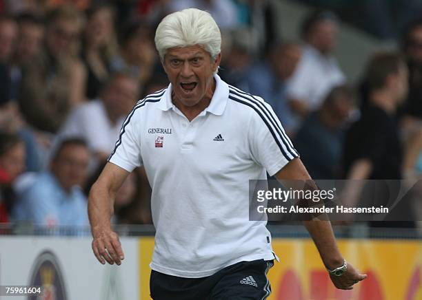 Unterhachings head coach Werner Lorant reacts during the German Football Association Cup first round match between SpVgg Unterhaching and Hertha BSC...
