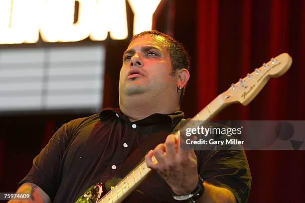 Ed Reyes Singer 190 Eddie Reyes Stock Photos, High-Res Pictures, and Images - Getty Images