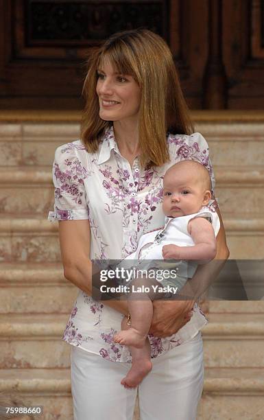 Princess Letizia and her daughter Sofia Pose for Photographers at Marivent Palace on August 6, 2007 in Mallorca,Spain