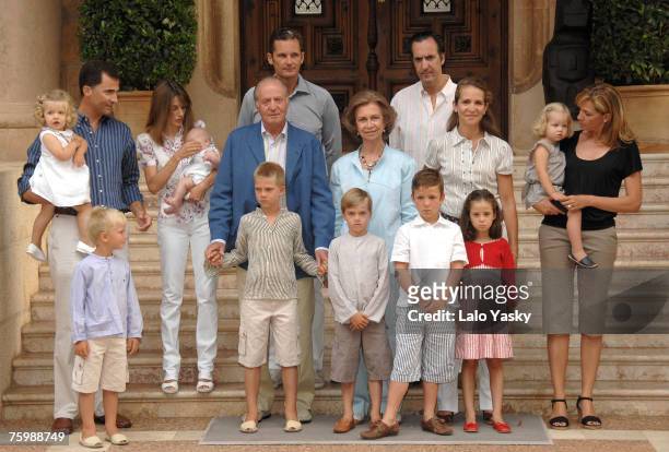 Spanish Royal Family pose for photographers at Marivent Palace on August 6, 2007 in Mallorca,Spain