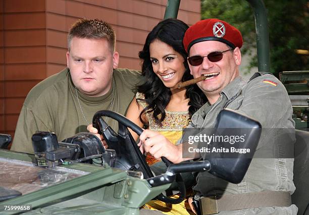 Cast members attend the "Ausbilder Schmidt" - The Movie: Photocall on August 7, 2007 in Berlin, Germany.