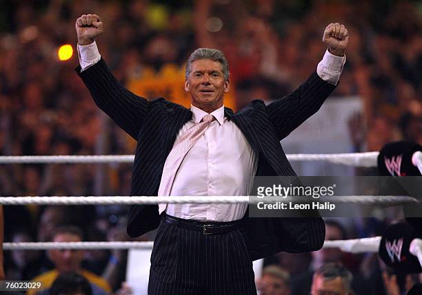 Vince McMahon gets the crowd ready for the main event of the night "Hair vs. Hair", WrestleMania 23 at Detroit's Ford Field, Detroit Michigan. April...