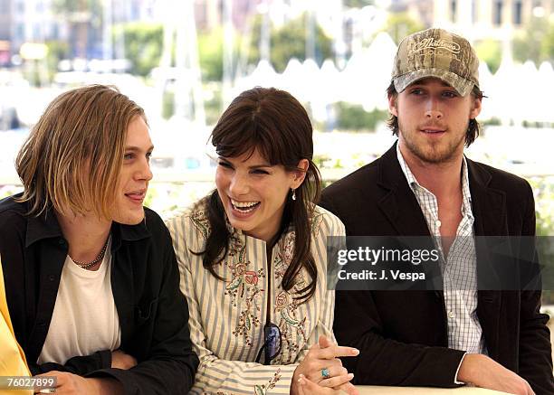 Michael Pitt, Sandra Bullock & Ryan Gosling