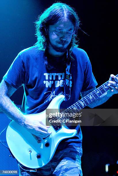 Tim Mahoney Singer 80 Tim Mahoney Musician Stock Photos, High-Res Pictures, and Images ...