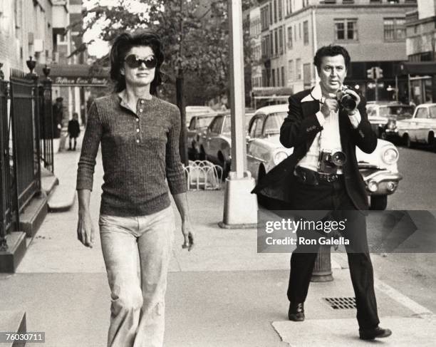 Jackie Kennedy Onassis and Ron Galella