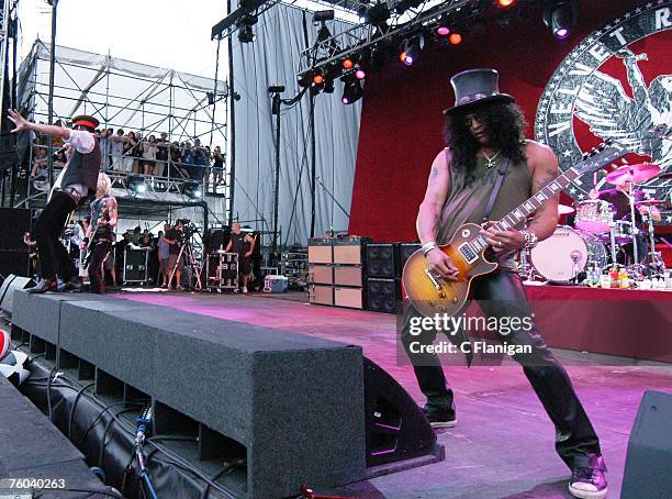 Slash 2007 Slash (Guitarist) Photos and Premium High Res Pictures - Getty Images