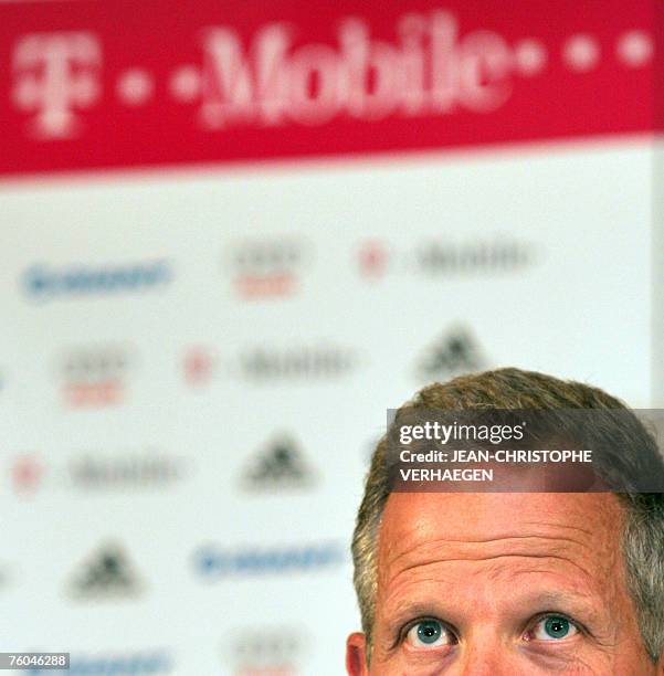 Mobile General Manager Bob Stapleton looks on during a press conference 09 August 2007 in the western town of Sarrbruecken, where the German mobile...