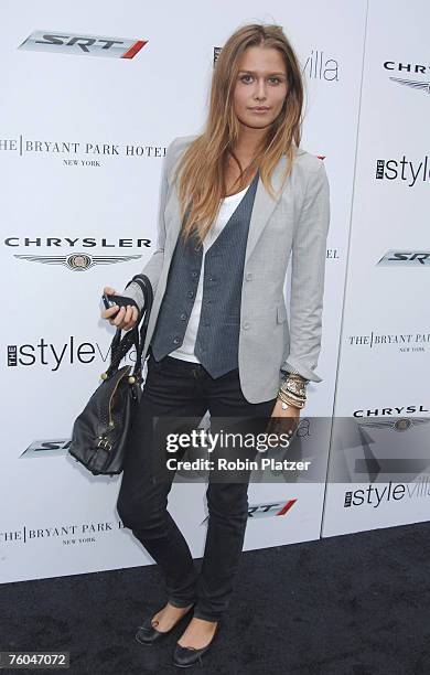 Cheyenne Rice Model Model Cheyenne Photos and Premium High Res Pictures - Getty Images