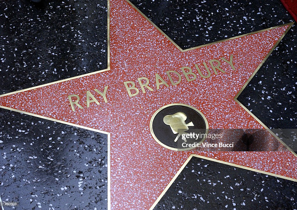 Ray Bradbury Gets A Star on Walk of Fame