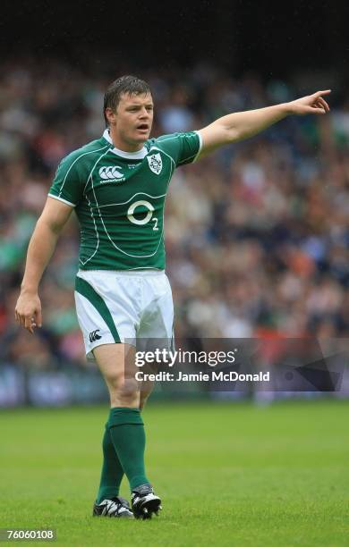 Brian O'Driscoll of Ireland points instructions during the Bank of Scotland Corporate August Test match between Scotland and Ireland on August 11,...