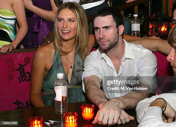 Maria Sharapova, Adam Levine, Maroon 5