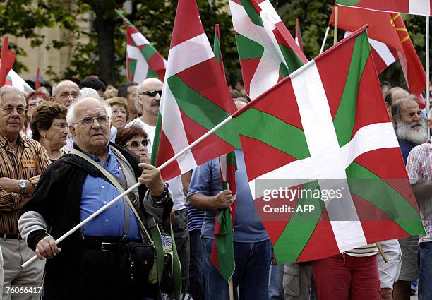Basque Pride Basque Nationalist Photos and Premium High Res Pictures - Getty Images