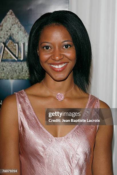 Kim Stinger arrives at the screening of the new television series 'Trinity' at the Level 3 nightclub on August 12, 2007 in Los Angeles, California.