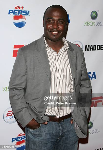 Football player Marshall Faulk attends the Madden NFL 08 consumer launch party hosted by ESPN and EA sports at the ESPN Zone on August 13, 2007 in...