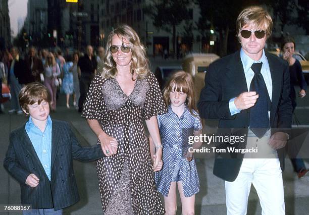 Robert Redford with his wife Lola, son Jamie and daughter Shauna