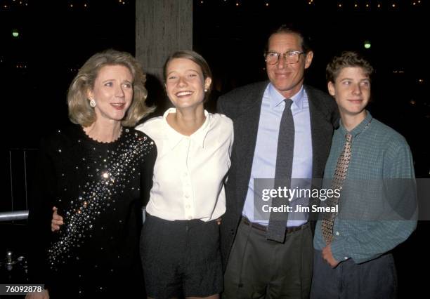 Blythe Danner, Gwyneth Paltrow, Bruce Paltrow, and Jake Paltrow