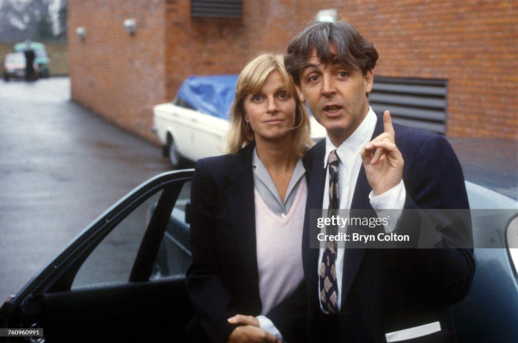 Paul And Linda McCartney Leave Court