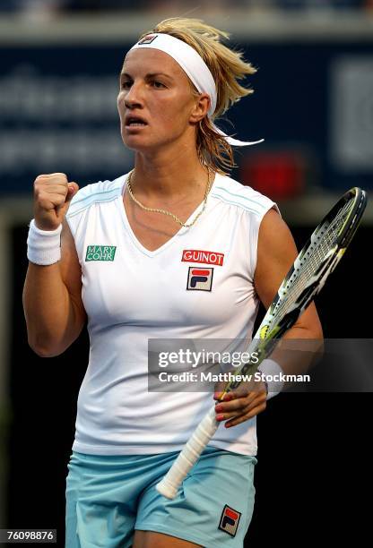 Svetlana Kuznetsova of Russia celebrates a point against Roberta Vinci of Italy during the Rogers Cup August 14, 2007 at the Rexall Center in...
