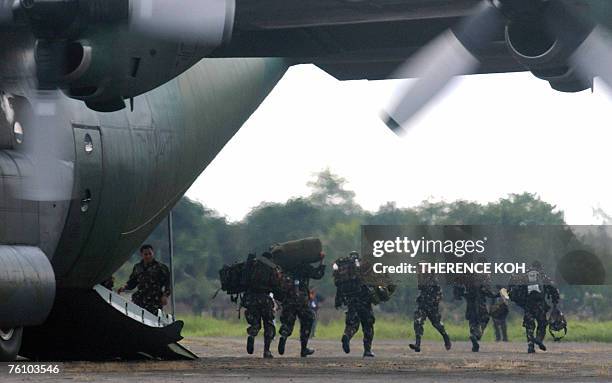 Scout Rangrt Philippine Army Scout Ranger FotografΓas e imΓ‘genes de stock - Getty Images