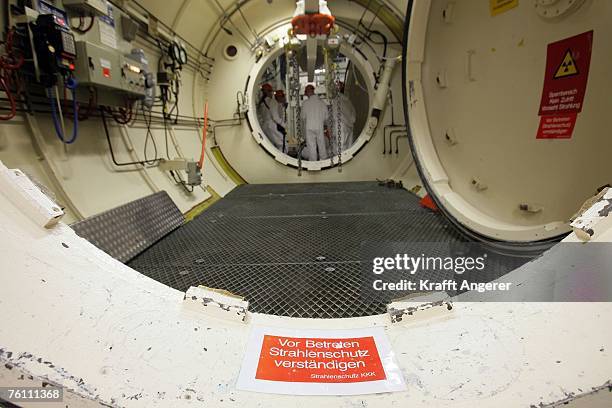 Control Rods Photos and Premium High Res Pictures - Getty Images