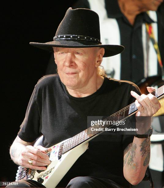 Johnny Winter performs at Eric Clapton's Crossroads Guitar Festival 2007 held at Toyota Park on July 28, 2007 in Bridgeview, Illinois.
