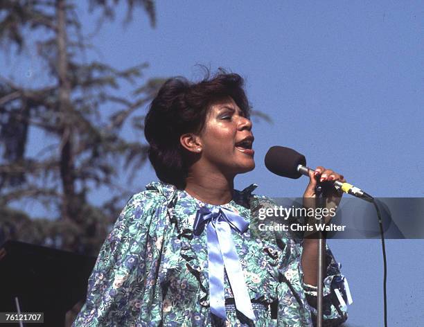 Minnie Riperton Cancer 106 Minnie Riperton Photos & High Res Pictures - Getty Images